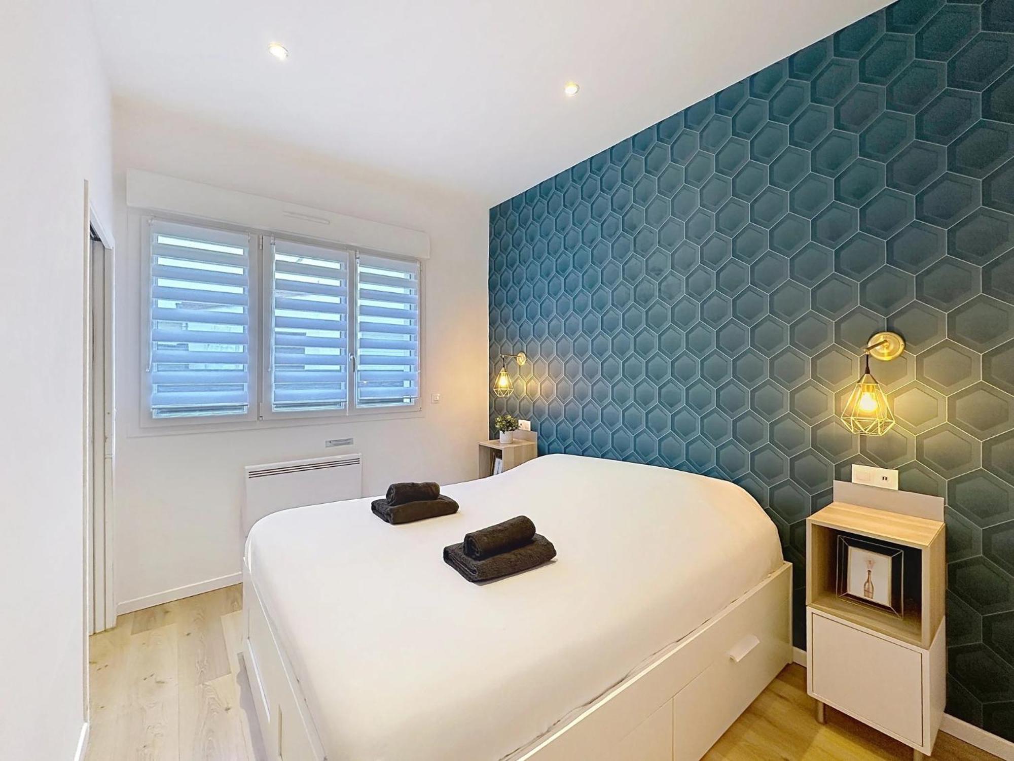 Le Sacre - Centre - Cour Privative - Parking Apartment Reims Exterior photo